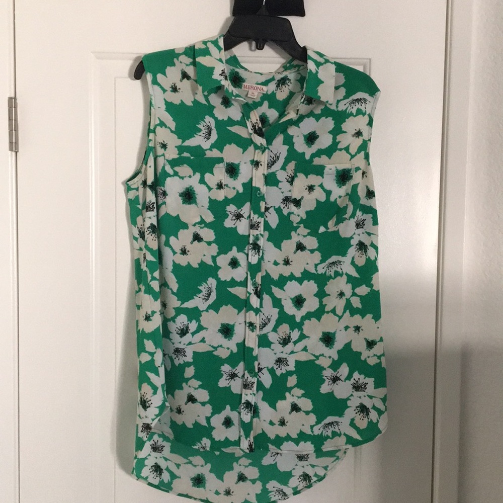Beautiful Green Flower Sleeveless Blouse